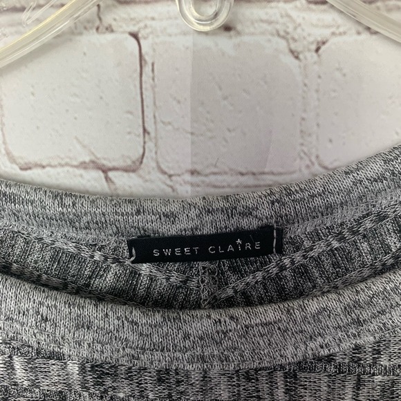Sweet Claire Light Gray Textured Boatneck Top (Size Small) - Picture 4 of 5